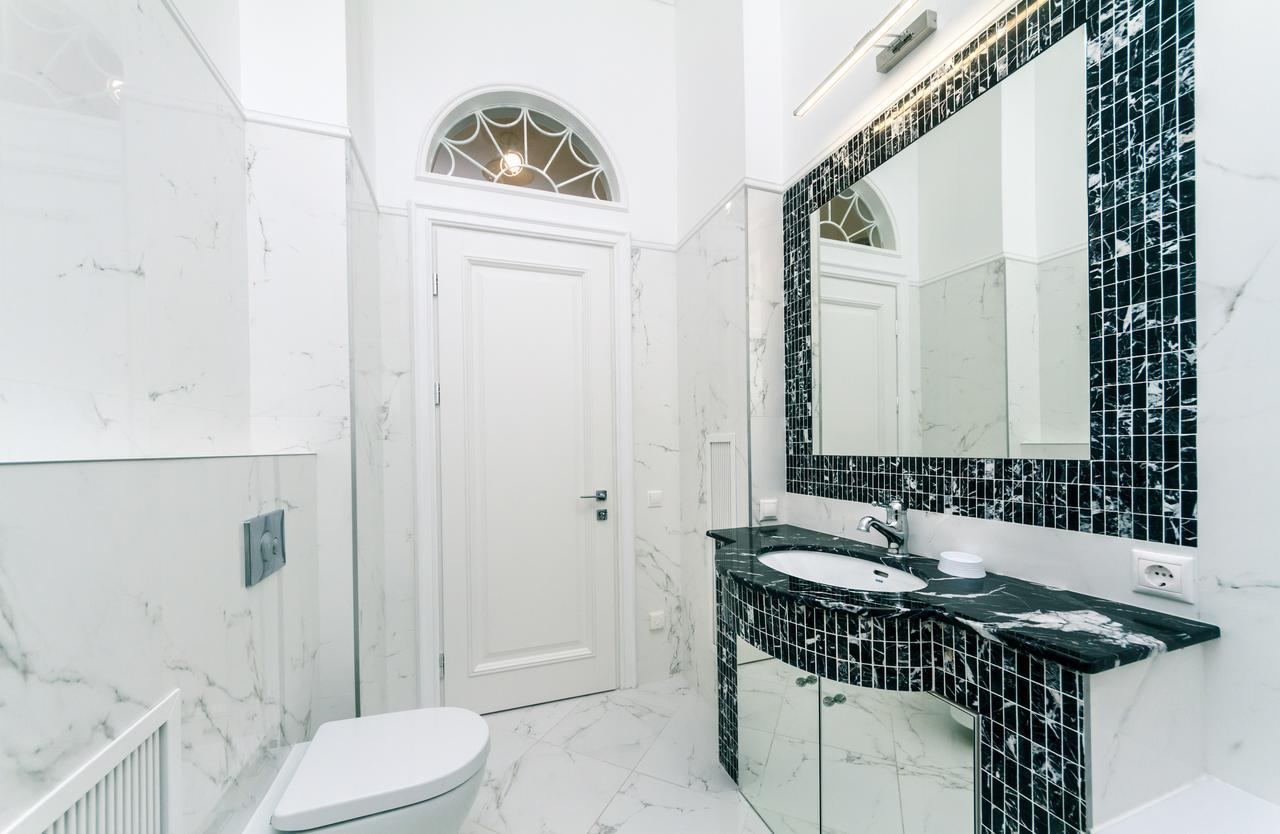 Vip Apartment Near Kreschatyk, 31А Pushkinska Street Kiev Esterno foto